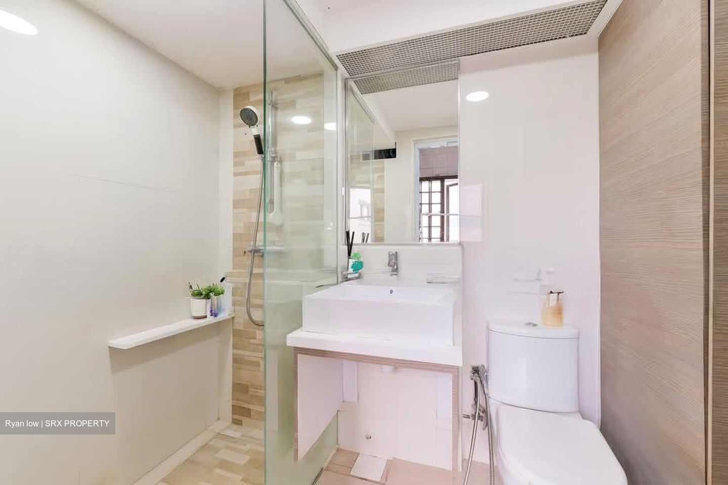 Blk 221 Bukit Batok East Avenue 3 (Bukit Batok), HDB Executive #529229531
